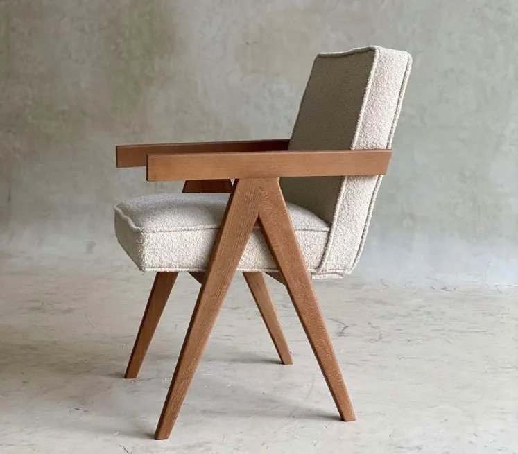 CHAISE IKON — Chaises