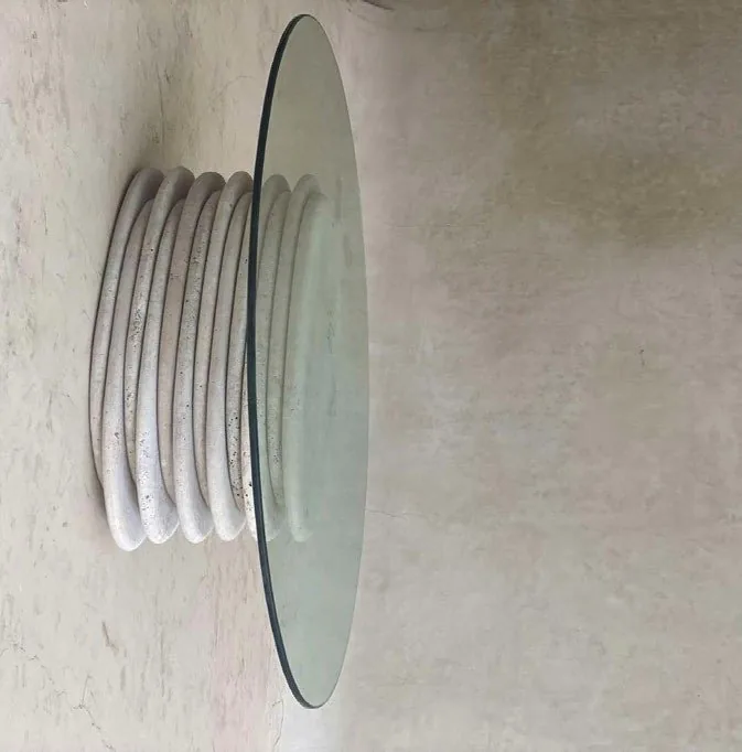 TABLE GALLELY — Tables