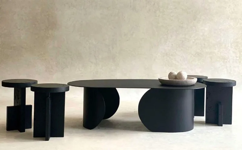 TABLE NIVINE — Tables